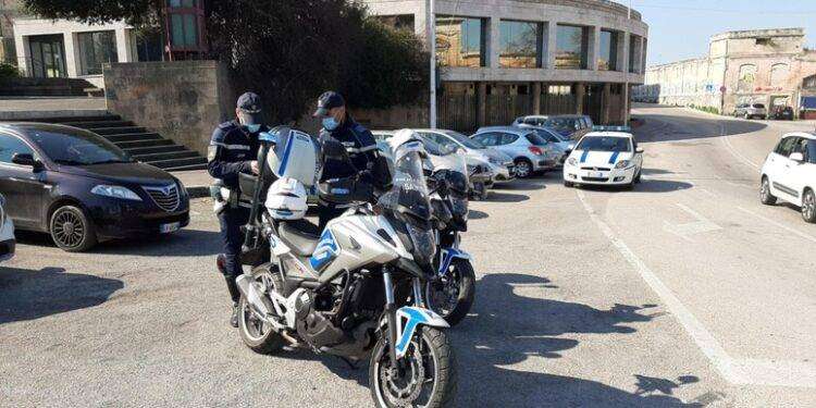 Furti seriali nei supermercati, coppia arrestata a Sassari