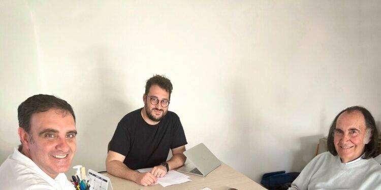 La vita e le opere di Gavino Sanna in 81 scatti ad Alghero