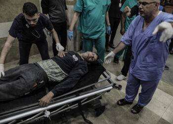 Genocidio a Gaza, il regime terrorista d’Israele colpisce mercato, morti e feriti a sud di Gaza