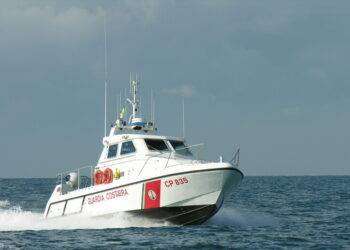 Malore sulla nave, donna incinta soccorsa ad Arbatax