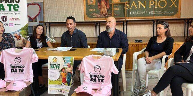 Imparo da te, bimbi e anziani condividono giochi ed emozioni