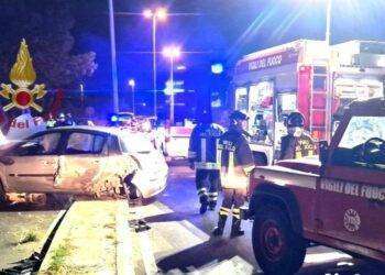 Poetto, scontro tra auto: due feriti