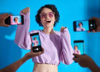 Cosa pensano gli italiani degli influencer? Tutto in un report