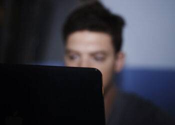 Minacce di morte per una amicizia negata sui social