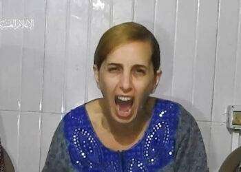 Israele aumenta le azioni a Gaza, Hamas pubblica un video con tre donne ostaggio che accusano Netanyahu