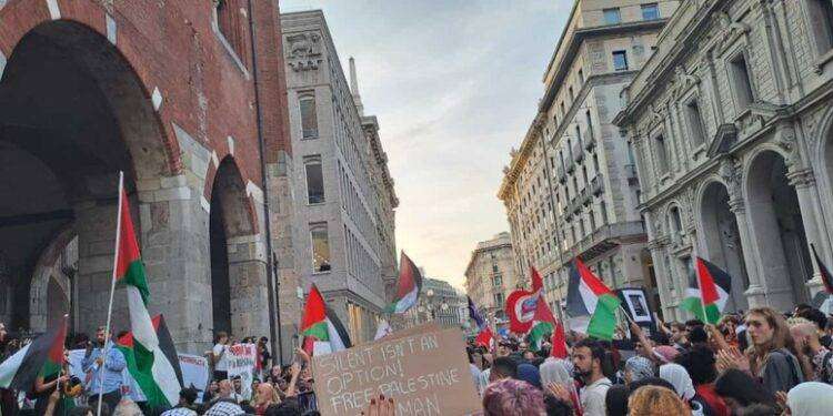 Manifestazione pro-Palestina a Milano, ‘Israele terrorista’