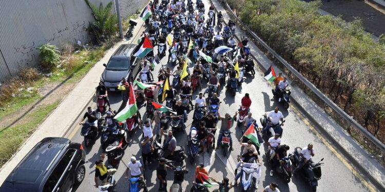 Libano, 2 civili uccisi in bombardamento israeliano