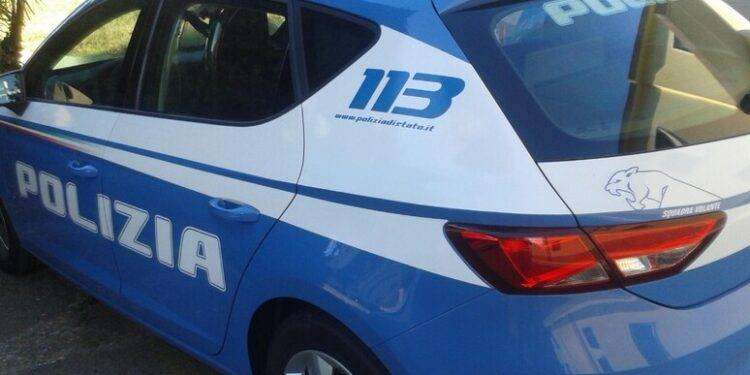 Abusi su 13enne, youtuber arrestato