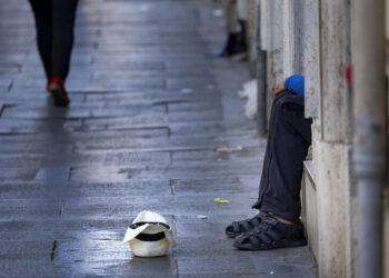 Nel 2022 cresce la povertà assoluta, oltre 2 milioni famiglie