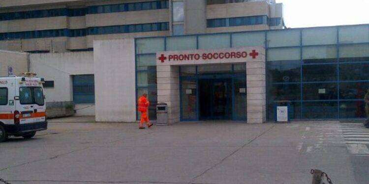 Travolto sulle strisce pedonali, muore 5 giorni dopo in ospedale