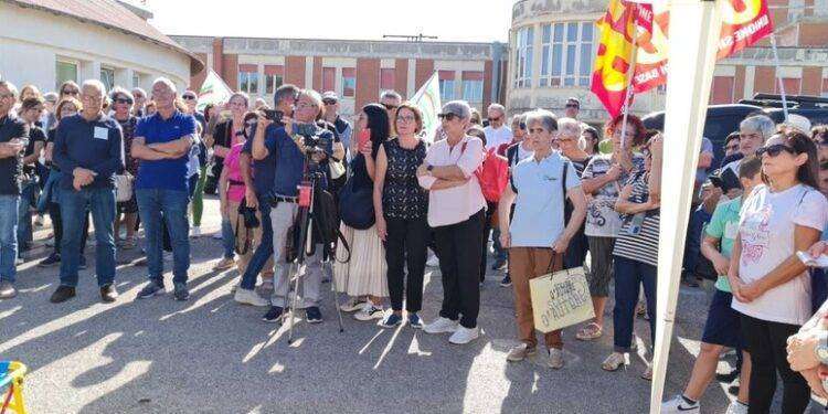 Da Alghero a Nuoro in piazza per difendere la sanità pubblica
