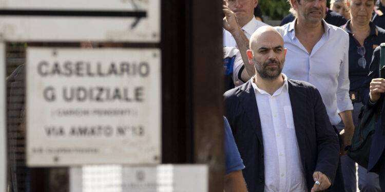 Diffamò Meloni, a Saviano multa di 1000 euro