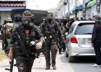 Sparatoria in un centro commerciale a Bangkok