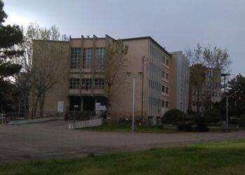 Abusa della figlia minorenne della compagna, arrestato a Oristano