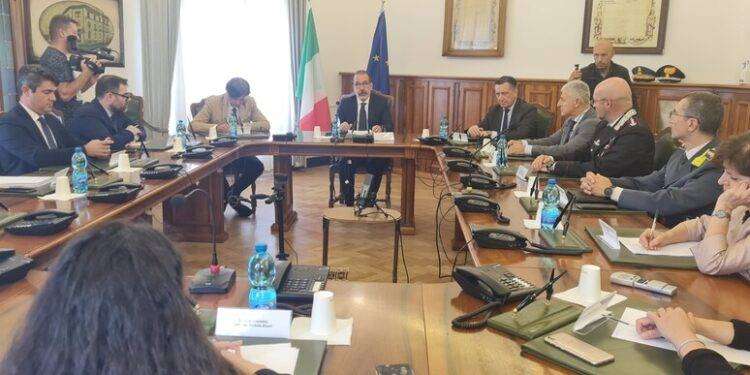 Droga e infiltrazioni mafiose, vertice in Prefettura a Nuoro