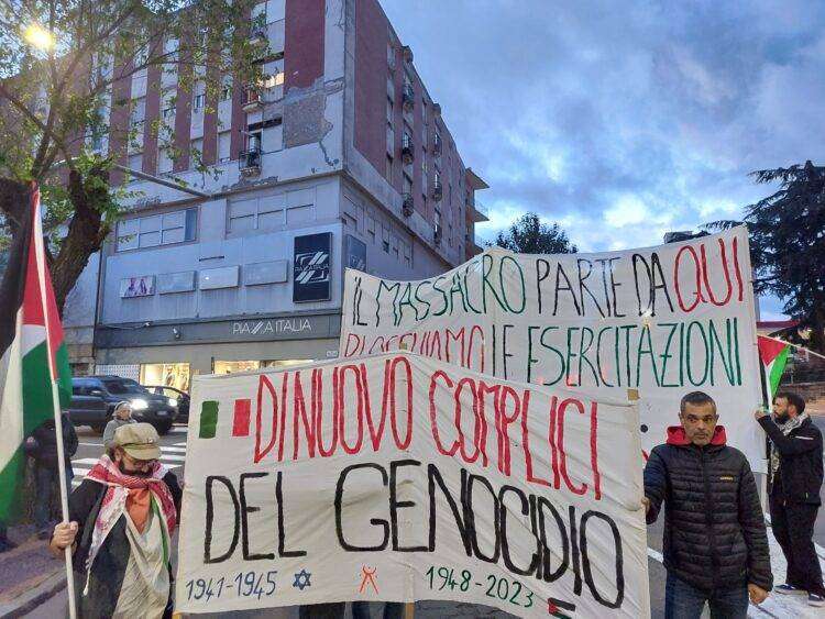 A Nuoro in migliaia in piazza per la Palestina
