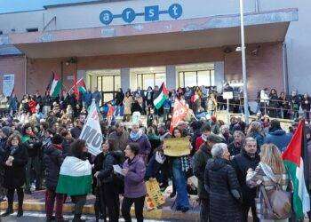 A Nuoro in migliaia in piazza per la Palestina