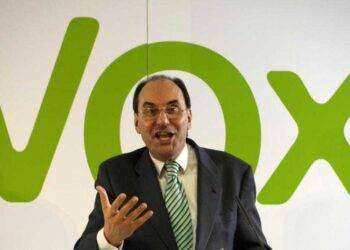 Orrore in pieno centro a Madrid, sparano in faccia al fondatore di Vox