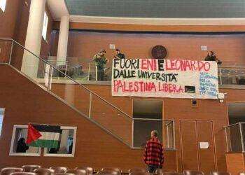 “Fuori Eni e Leonardo dalle Università”, a Napoli occupata aula