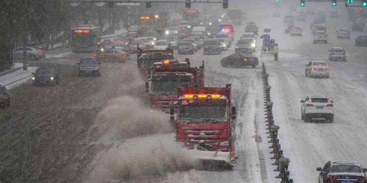 Forte ondata di freddo e tempeste di neve sul nord-est della Cina