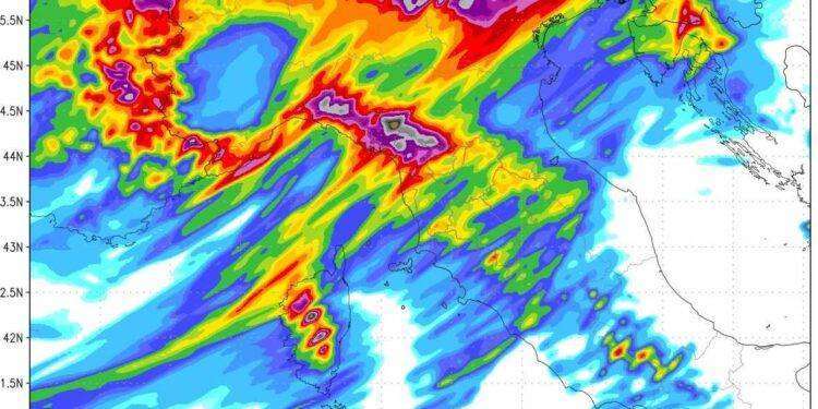 Violento maltempo sull’Italia: violenti nubifragi e rischio alluvioni