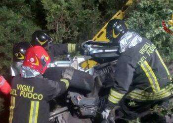 Dorgali, con l’auto finisce nel burrone: ferito un uomo