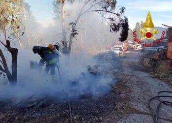 Incendi a Jerzu e Osini, in azione Vigili del Fuoco e l’elicottero del Corpo Forestale
