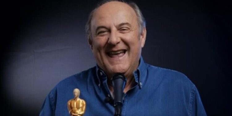 Gerry Scotti il re dei meme, ‘io stesso rido di me’