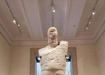 Il gigante Manneddu saluta New York, Cabras lo riaccoglie