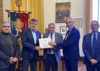 Cagliari, in Municipio la visita del Presidente della Lega Navale Italiana