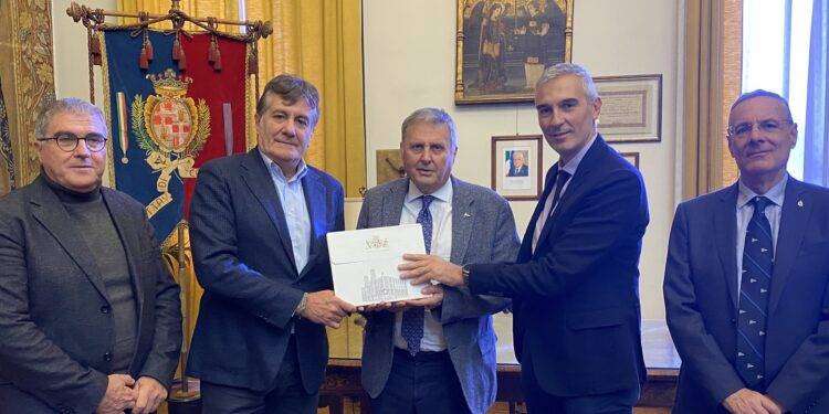 Cagliari, in Municipio la visita del Presidente della Lega Navale Italiana