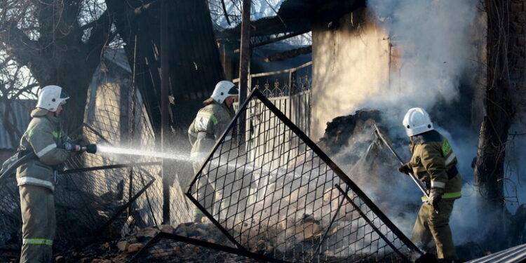 Kazakistan, incendio in un ostello ad Almaty: almeno 13 morti