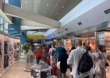 Indagine Antitrust su prezzi trasporto aereo Sardegna e Sicilia