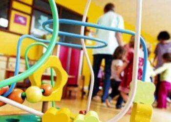 Solo un bimbo su 3 va al nido, la metà delle strutture ha liste d’attesa