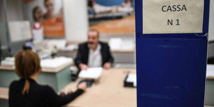 Le banche schivano 1,8 miliardi di tasse sugli extraprofitti