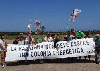 Eolico, fotovoltaico e metano: contro la quarta colonizzazione della Sardegna