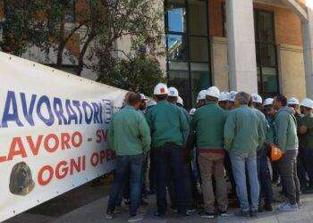 Riparte protesta operai Eurallumina, sit-in il 29 a Cagliari