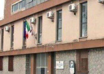 Non rispetta divieto di avvicinarsi alla ex, arrestato 20enne
