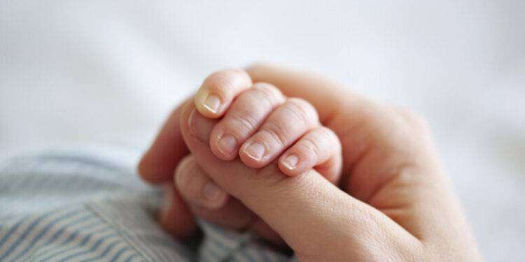 Mamma con il cuore a destra partorisce bambina