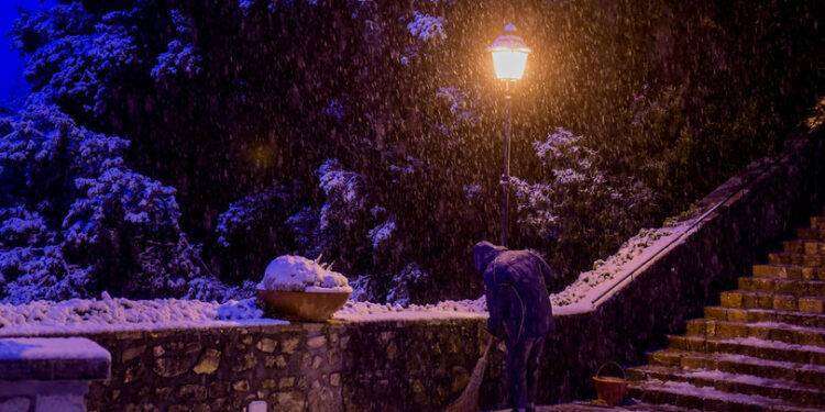 Freddo intenso nel fine settimana, neve anche a bassa quota