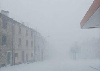 Previsioni meteo, il ciclone Attila porta l’inverno sull’Italia: neve, gelo e vento