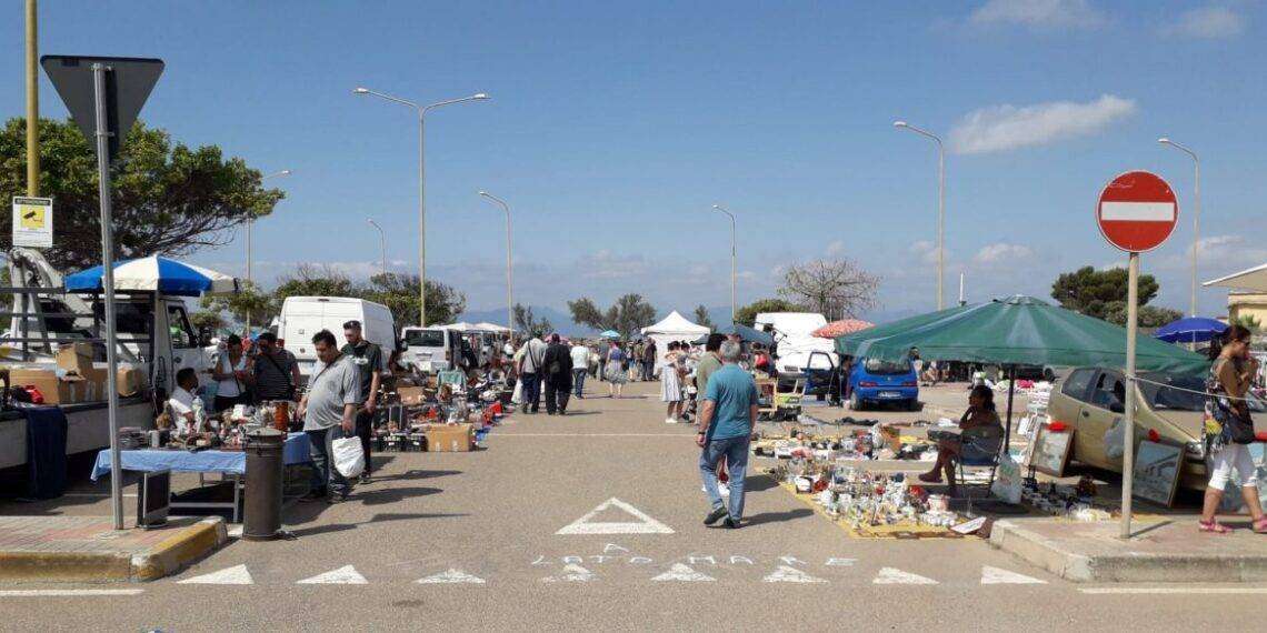 Cagliari, sospeso domenica 26 novembre 2023, il mercatino domenicale del parcheggio “cuore”