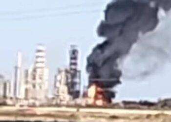 Fiammata e poi esplosione: paura al petrolchimico di Brindisi