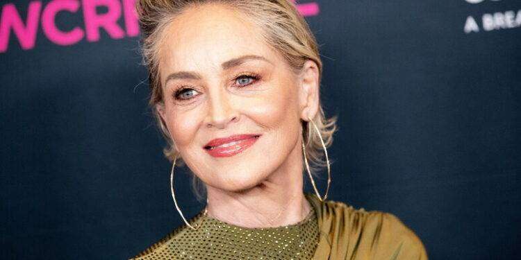 Sharon Stone: ‘Molestata sessualmente da un ex capo di Sony Pictures’