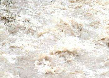 Torrenti esondano in Valgrisenche, chiusa la strada regionale