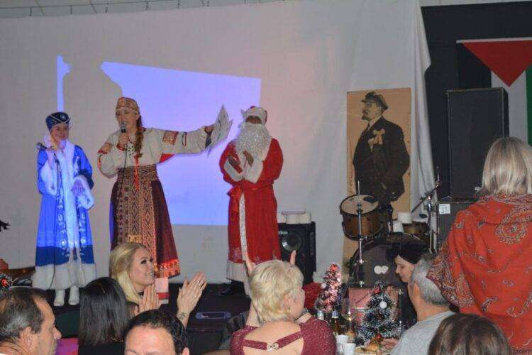 La comunità russa a Cagliari festeggia il Natale con ‘Nonno gelo’ e ‘Fiocco di neve’