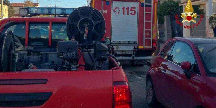 Incendio in casa a Villamar: le fiamme forse partite da una stufa