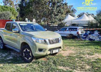 Sella del Diavolo, capre e pecore tra i rifiuti, blitz della Forestale a Cagliari e sequestro di una discarica abusiva