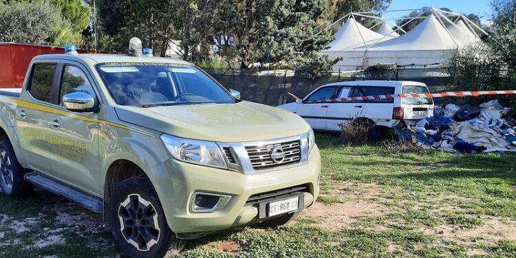 Sella del Diavolo, capre e pecore tra i rifiuti, blitz della Forestale a Cagliari e sequestro di una discarica abusiva