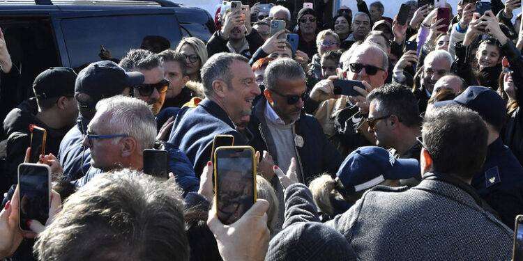 Amadeus, un capodanno Rai che unisce le generazioni